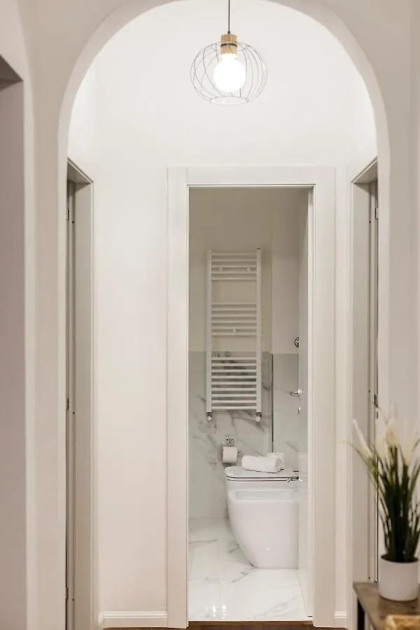Domus Flavia Close To Colosseum Apartment Rome Italy